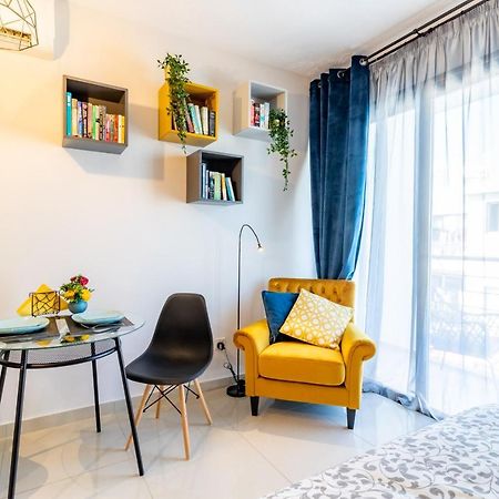 Light House - Seafront Cosy Studio With Library Πάφος Εξωτερικό φωτογραφία