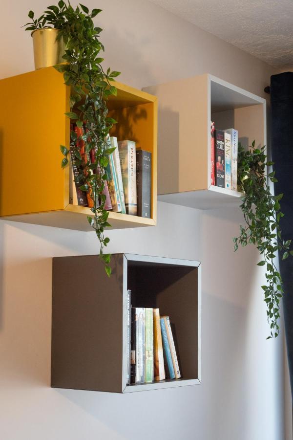 Light House - Seafront Cosy Studio With Library Πάφος Εξωτερικό φωτογραφία