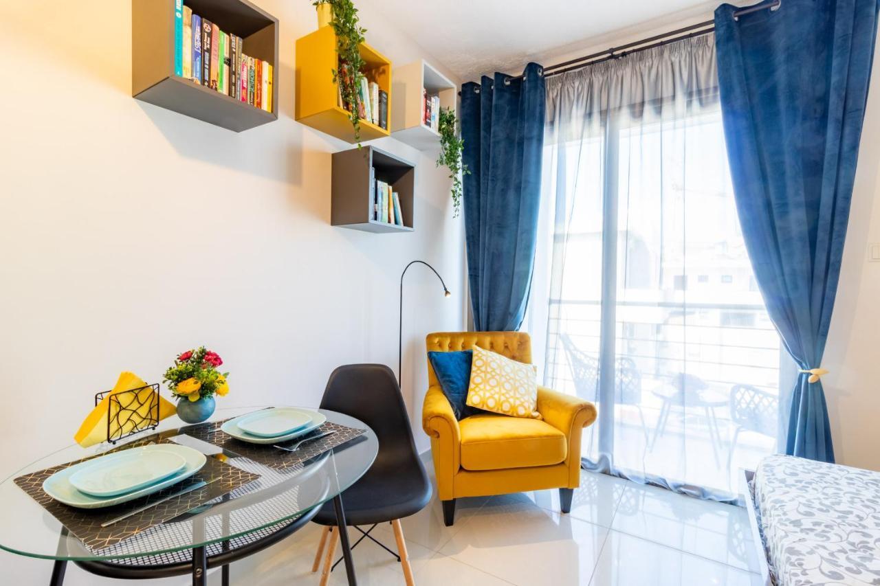 Light House - Seafront Cosy Studio With Library Πάφος Εξωτερικό φωτογραφία